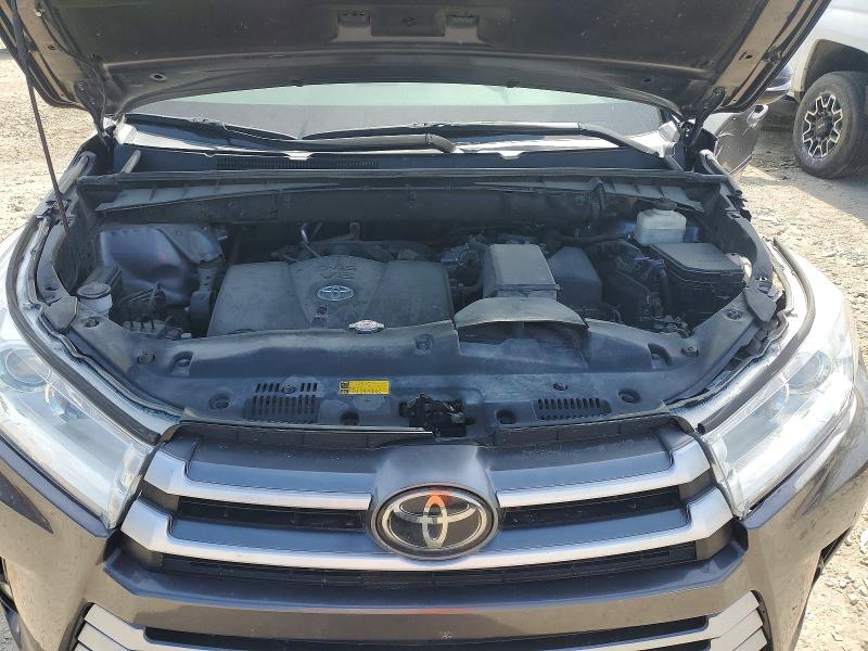 Aukcja sprzedaży 2018 Toyota Highlander, vin: 5TDJZRFH6JS529673, numer aukcji: 52069126