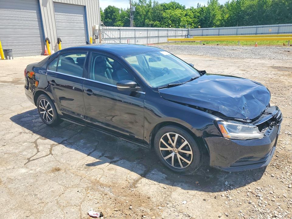 53173826 :رقم المزاد ، 3VWDB7AJ8HM384532 vin ، 2017 Volkswagen Jetta مزاد بيع