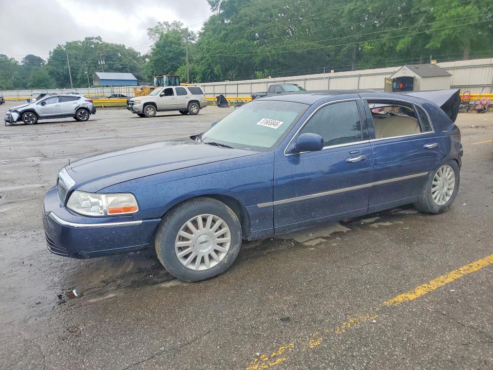 Aukcja sprzedaży 2004 Lincoln Town Car, vin: 1LNHM81W04Y607818, numer aukcji: 51665846