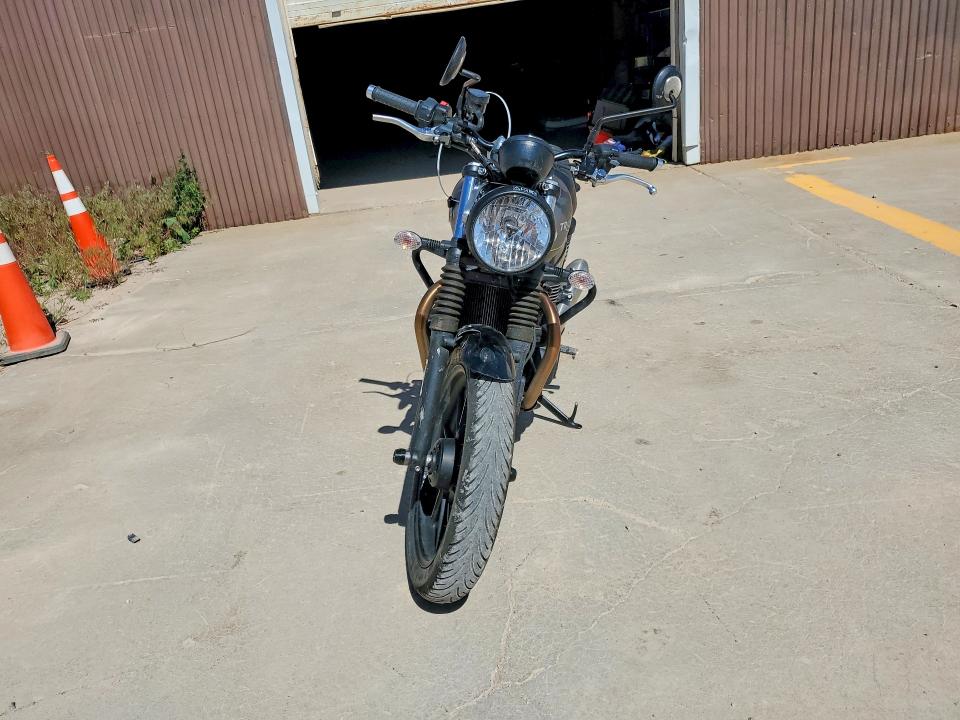 Продаж на аукціоні авто 2023 Triumph Speed Twin, vin: SMTD31G72PTBL5771, номер лоту: 53887176