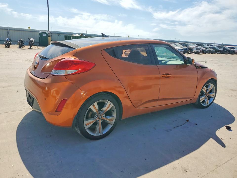 2013 Hyundai Veloster მანქანა იყიდება აუქციონზე, vin: KMHTC6AD7DU086958, აუქციონის ნომერი: 53732586