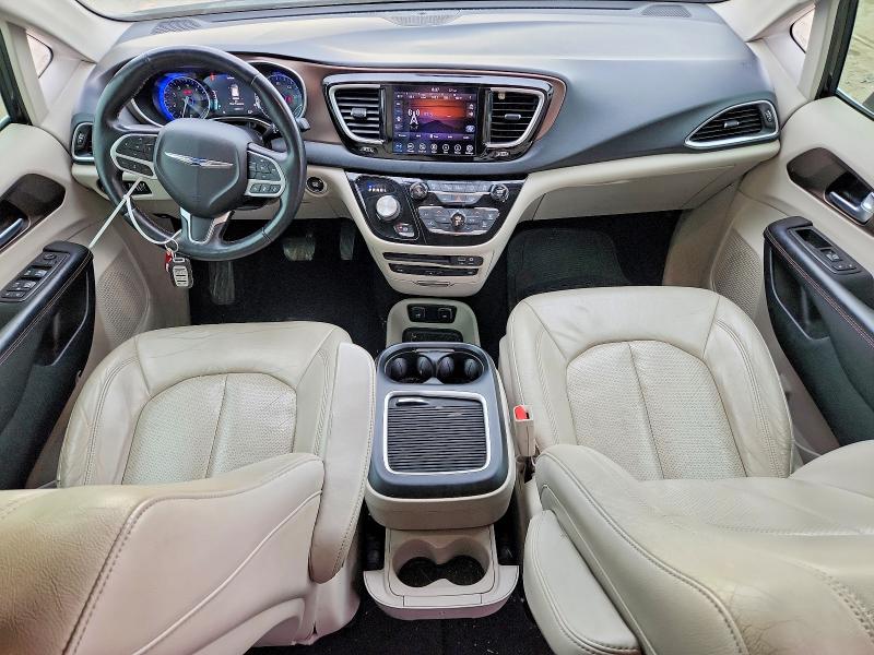 54147456 :رقم المزاد ، 2C4RC1EG0JR321702 vin ، 2018 Chrysler Pacifica مزاد بيع