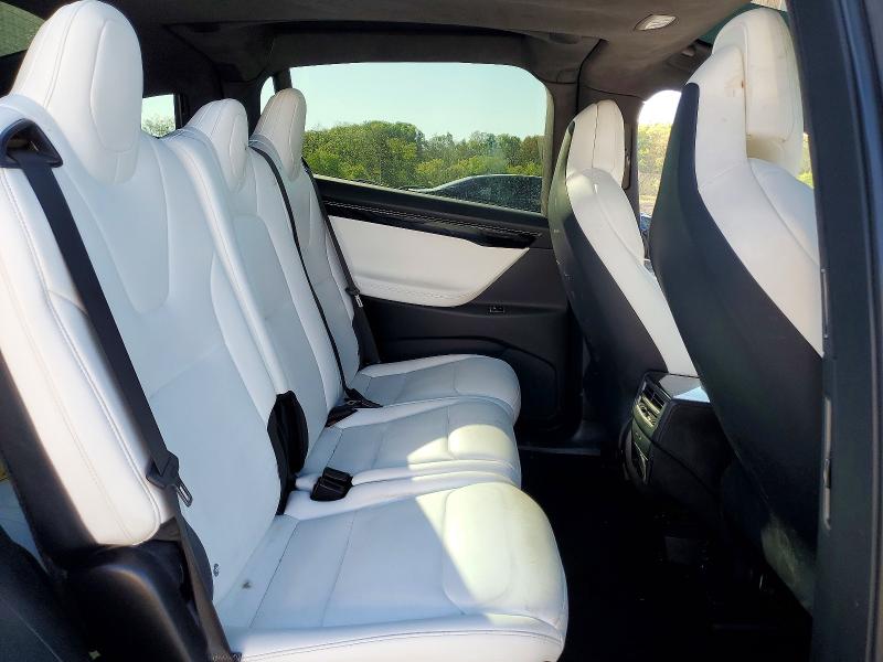 Продажа на аукционе авто 2019 Tesla Model X, vin: 5YJXCAE27KF152626, номер лота: 52351506