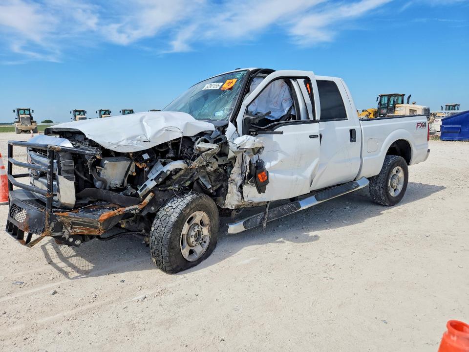 52961096 :رقم المزاد ، 1FT7W2BT4FEC33374 vin ، 2015 Ford F250 مزاد بيع