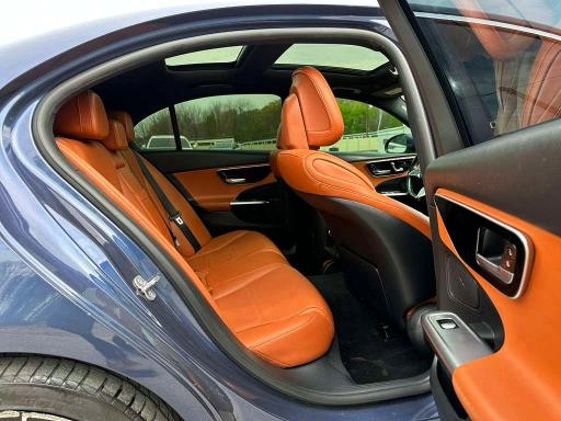 50954336 :رقم المزاد ، W1KAF4GB0RR170763 vin ، 2024 Mercedes-benz C مزاد بيع