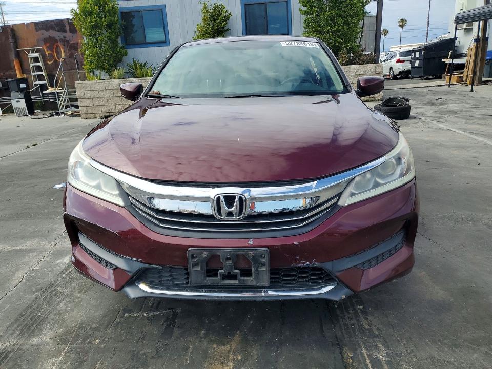 52736616 :رقم المزاد ، 1HGCR2F35HA266945 vin ، 2017 Honda Accord مزاد بيع