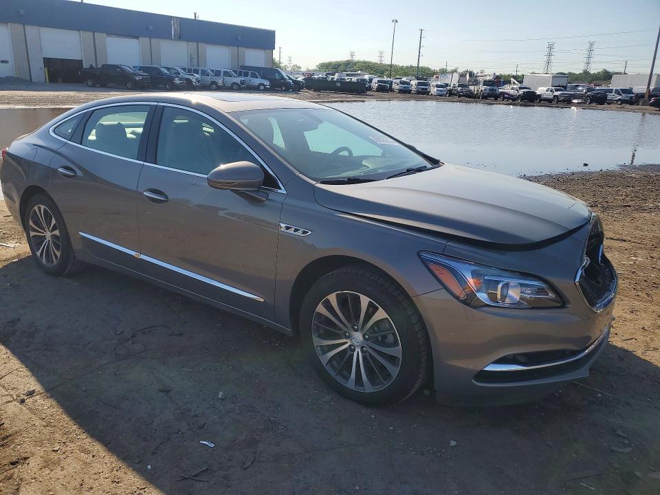 55033146 :رقم المزاد ، 1G4ZP5SSXHU154746 vin ، 2017 Buick Lacrosse مزاد بيع