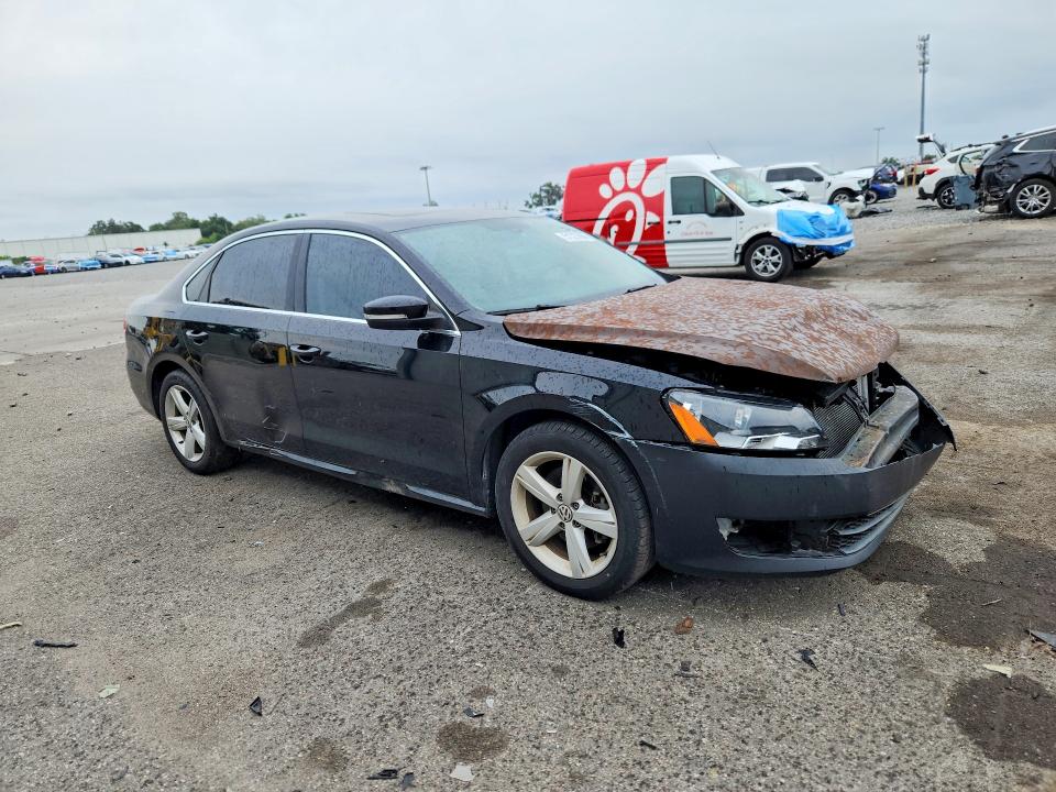 51327866 :رقم المزاد ، 1VWBN7A3XDC114164 vin ، 2013 Volkswagen Passat مزاد بيع