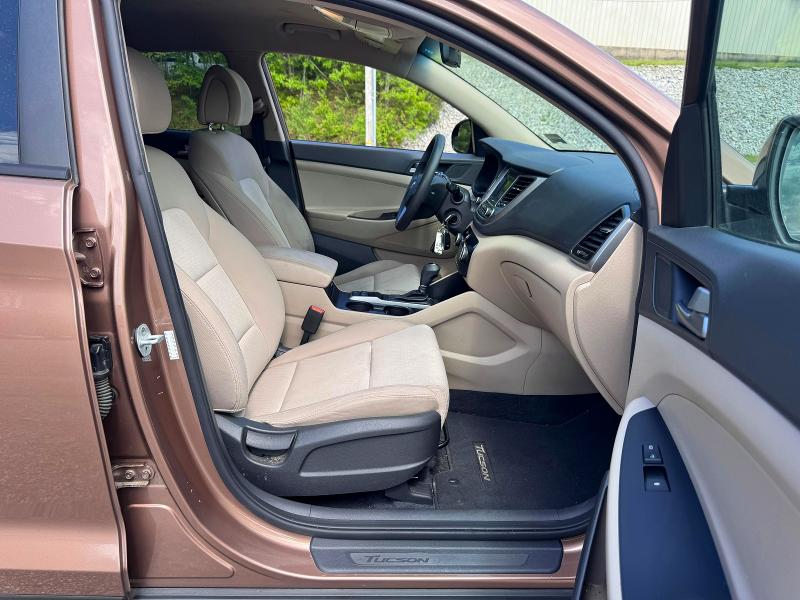 54896686 :رقم المزاد ، KM8J3CA27GU128618 vin ، 2016 Hyundai Tucson مزاد بيع