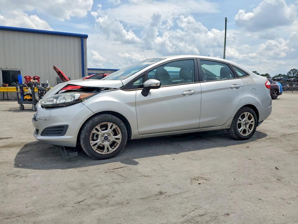 2015 Ford Fiesta მანქანა იყიდება აუქციონზე, vin: 3FADP4BJ7FM171351, აუქციონის ნომერი: 52867496