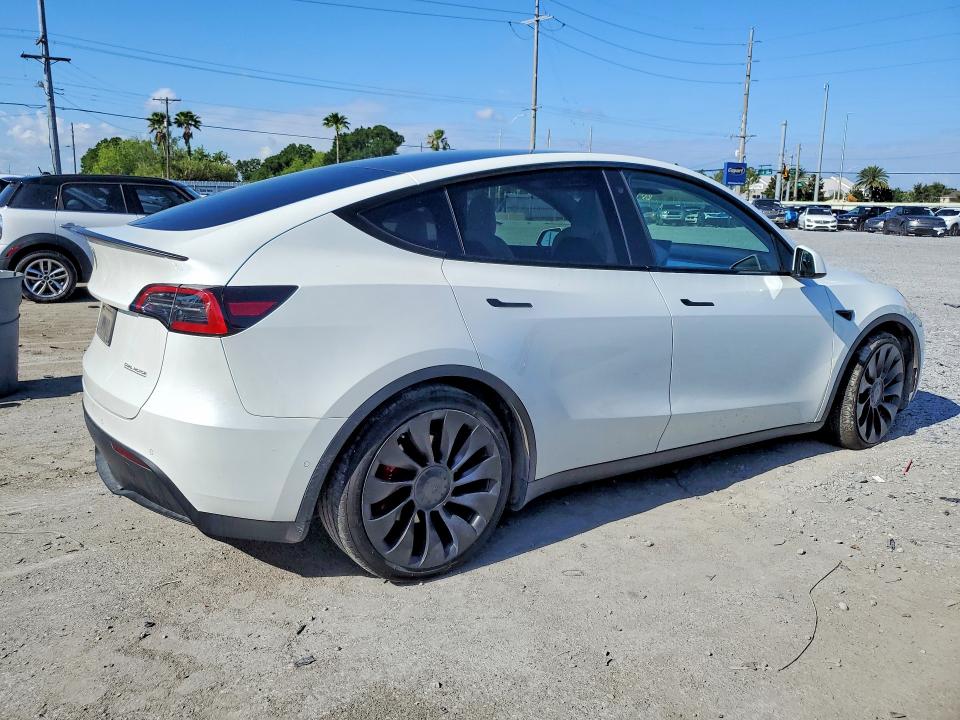 2022 Tesla Model Y მანქანა იყიდება აუქციონზე, vin: 7SAYGDEF8NF448677, აუქციონის ნომერი: 53688586