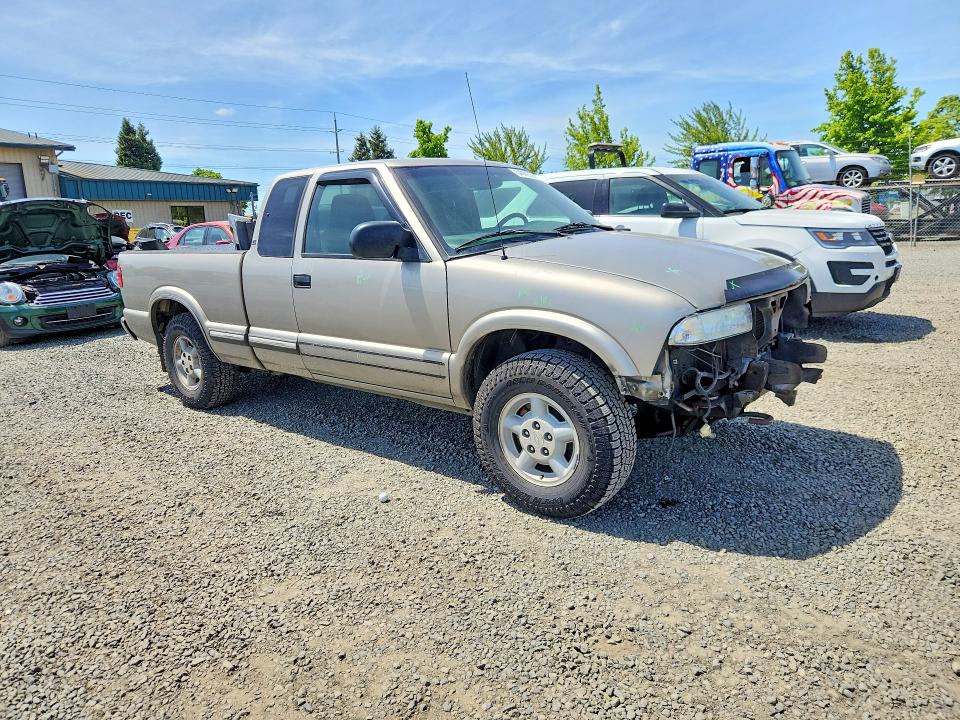 54099356 :رقم المزاد ، 1GCDT19W628263748 vin ، 2002 Chevrolet S Truck مزاد بيع