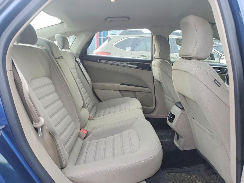 52893036 :رقم المزاد ، 3FA6P0HD5JR216141 vin ، 2018 Ford Fusion مزاد بيع