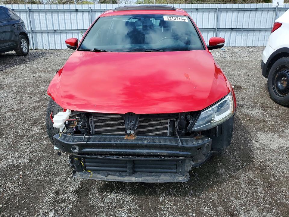 52137186 :رقم المزاد ، 3VWD07AJ7GM350618 vin ، 2016 Volkswagen Jetta مزاد بيع