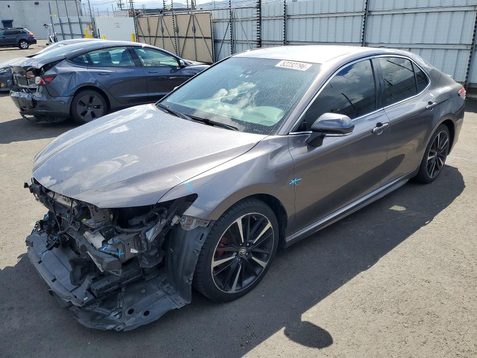 Продаж на аукціоні авто 2018 Toyota Camry, vin: 4T1B61HK2JU061276, номер лоту: 52232796