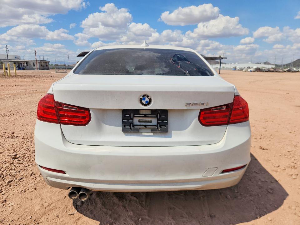 Продаж на аукціоні авто 2013 Bmw 328, vin: WBA3A5G57DNP23620, номер лоту: 52266756