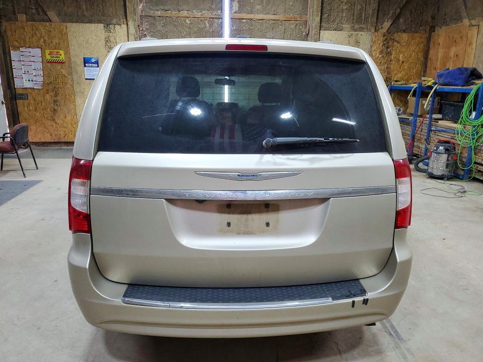 52925536 :رقم المزاد ، 2C4RC1BG2GR128772 vin ، 2016 Chrysler Town & Country مزاد بيع
