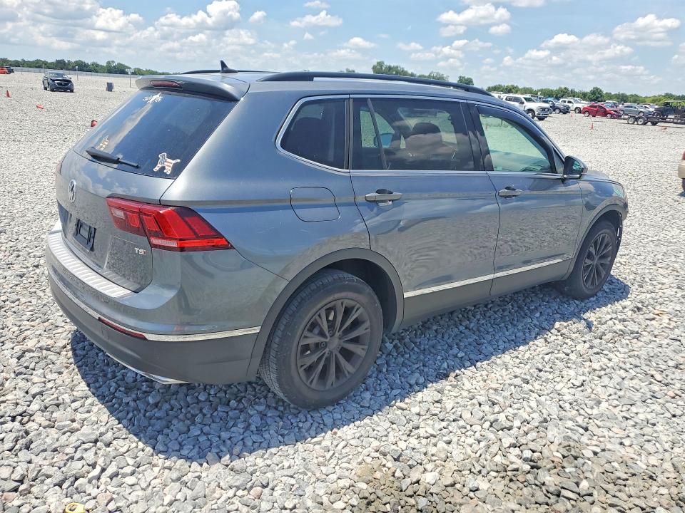 Продаж на аукціоні авто 2018 Volkswagen Tiguan, vin: 3VV3B7AX9JM023028, номер лоту: 53045336