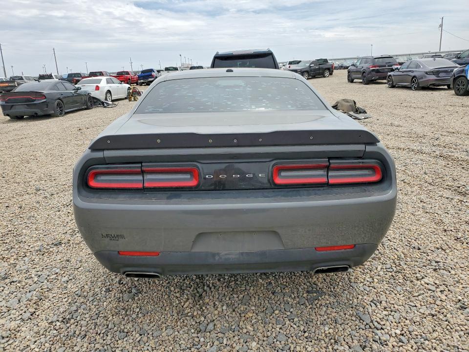 52186256 :رقم المزاد ، 2C3CDZAG4HH627149 vin ، 2017 Dodge Challenger مزاد بيع
