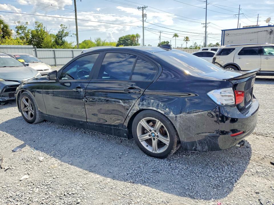 54818756 :رقم المزاد ، WBA3A5G59DNP22419 vin ، 2013 Bmw 328 مزاد بيع