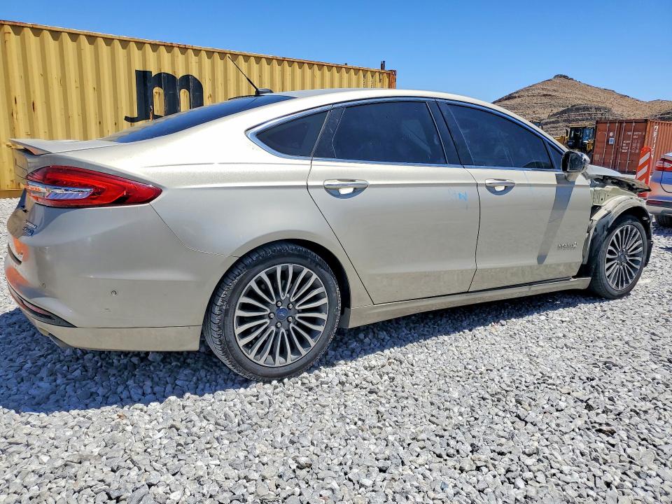2017 Ford Fusion მანქანა იყიდება აუქციონზე, vin: 3FA6P0RU0HR105828, აუქციონის ნომერი: 54127846