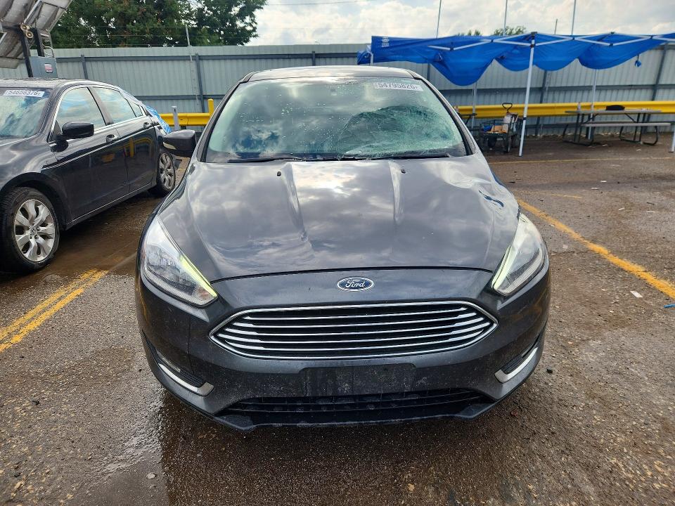 54795826 :رقم المزاد ، 1FADP3J20JL314770 vin ، 2018 Ford Focus مزاد بيع
