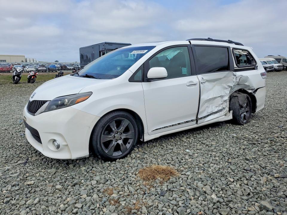 Aukcja sprzedaży 2015 Toyota Sienna, vin: 5TDXK3DC8FS586967, numer aukcji: 52083806