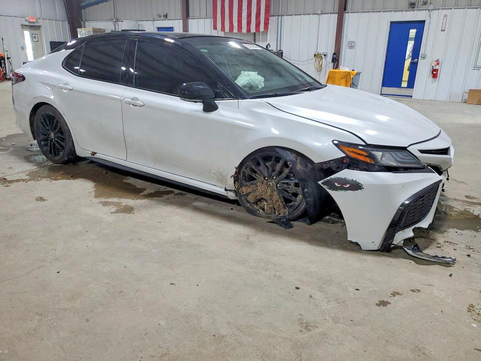 55088586 :رقم المزاد ، 4T1KZ1AK9RU096913 vin ، 2024 Toyota Camry مزاد بيع