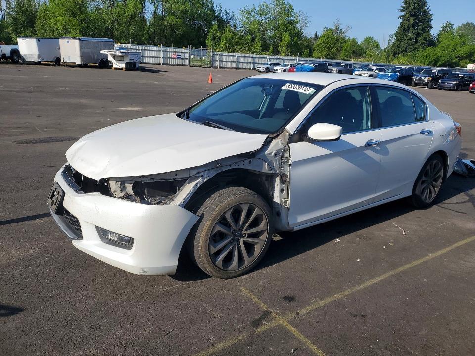 55028016 :رقم المزاد ، 1HGCR2F59FA048215 vin ، 2015 Honda Accord مزاد بيع