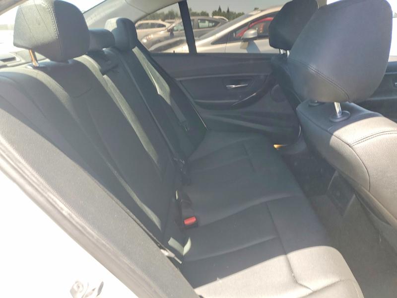 2015 Bmw 328 მანქანა იყიდება აუქციონზე, vin: WBA3A5G55FNS91046, აუქციონის ნომერი: 53669416