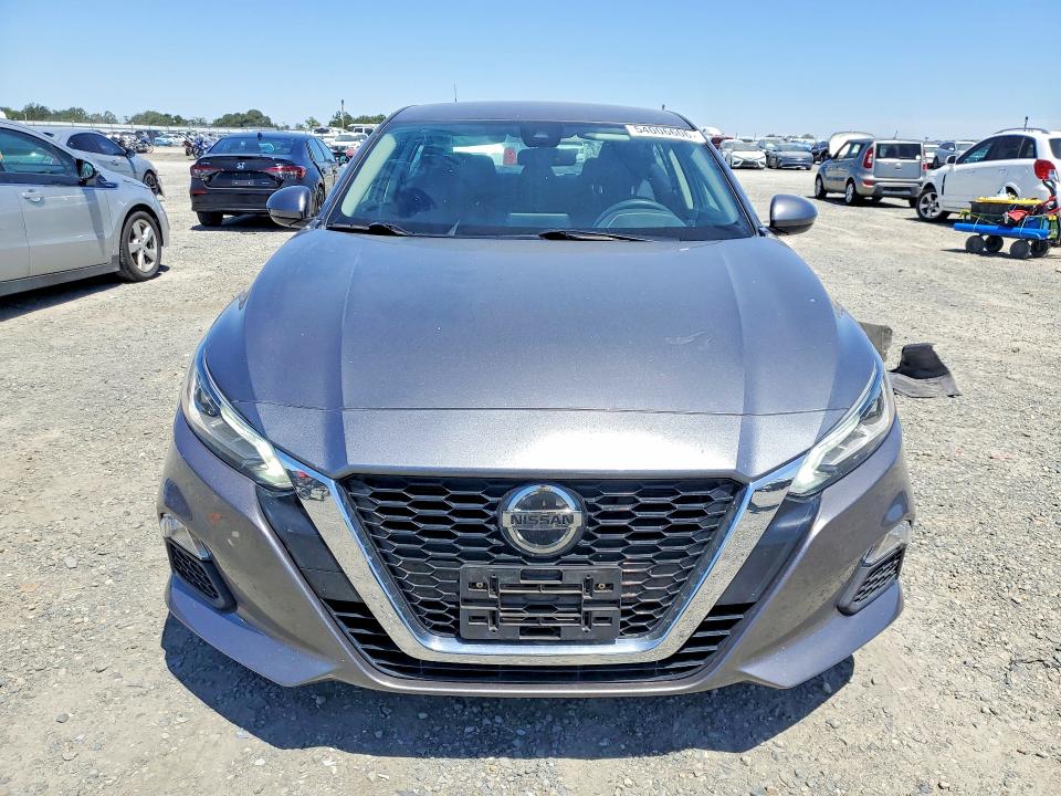 54006606 :رقم المزاد ، 1N4BL4DV7NN413742 vin ، 2022 Nissan Altima مزاد بيع