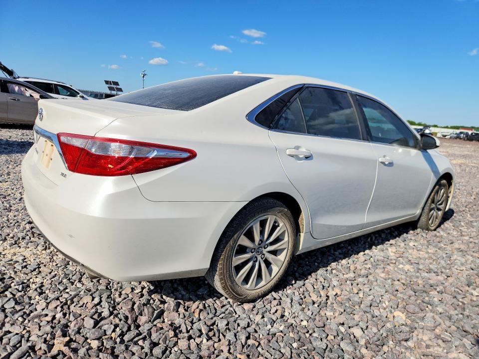 2017 Toyota Camry მანქანა იყიდება აუქციონზე, vin: 4T1BF1FK2HU774367, აუქციონის ნომერი: 52266706