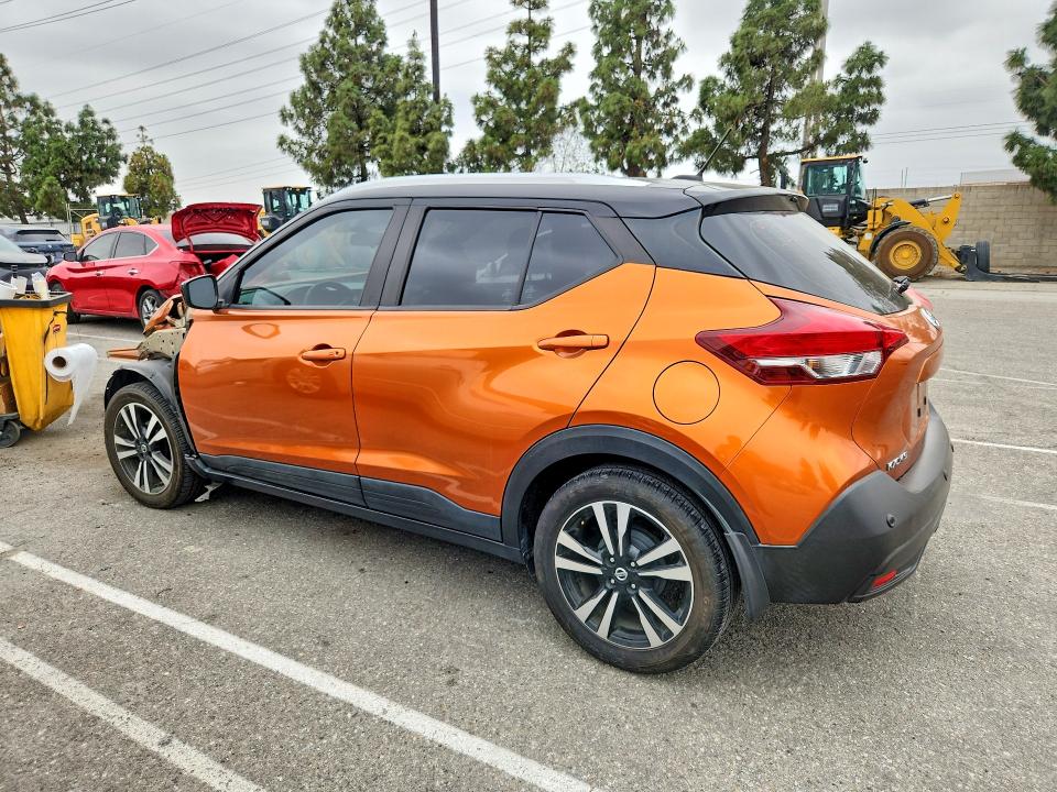 53425426 :رقم المزاد ، 3N1CP5CV2LL491789 vin ، 2020 Nissan Kicks مزاد بيع