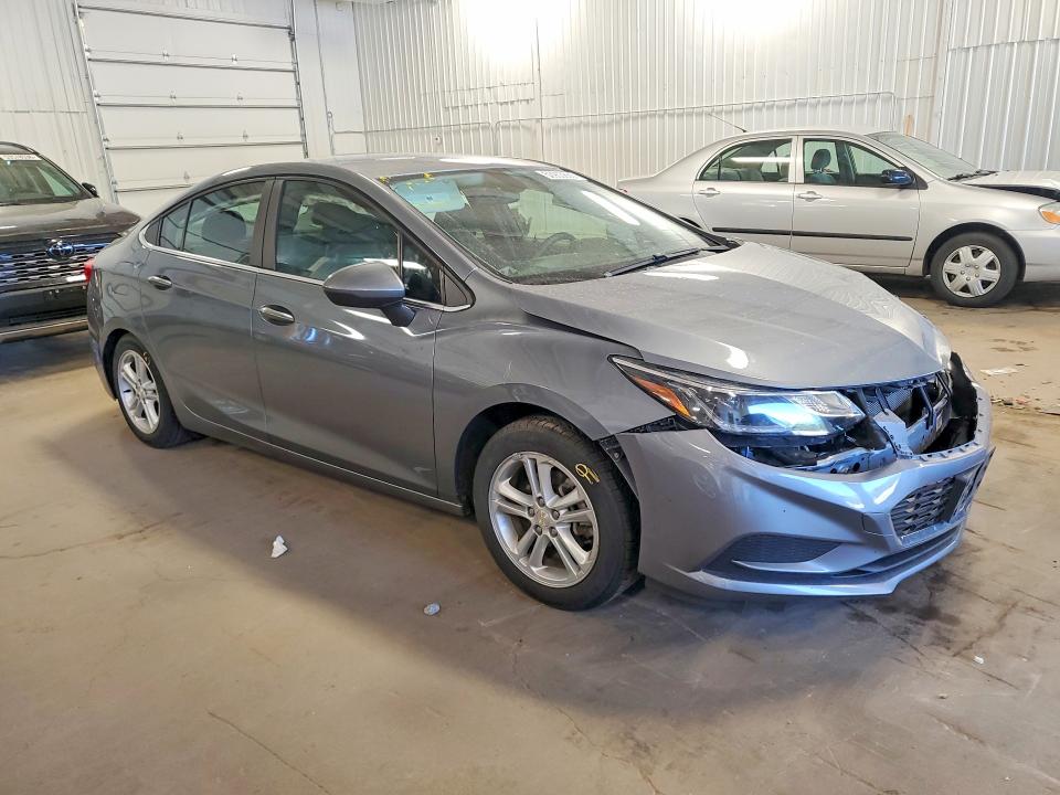Продаж на аукціоні авто 2018 Chevrolet Cruze, vin: 1G1BE5SM6J7204830, номер лоту: 53903866