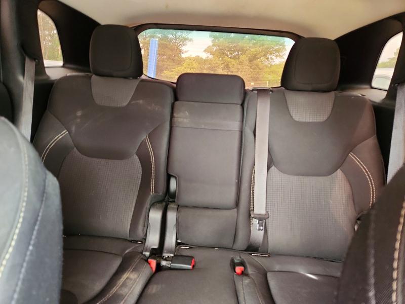 52400626 :رقم المزاد ، 1C4PJLCSXFW720390 vin ، 2015 Jeep Cherokee مزاد بيع