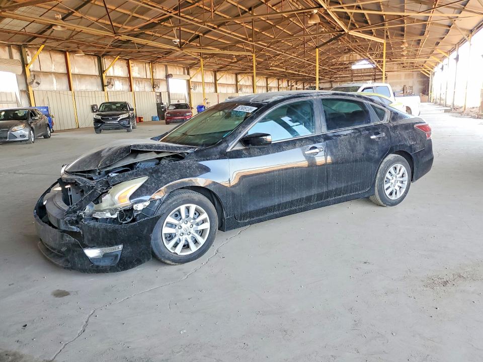 2015 Nissan Altima მანქანა იყიდება აუქციონზე, vin: 1N4AL3AP4FN403215, აუქციონის ნომერი: 52906136