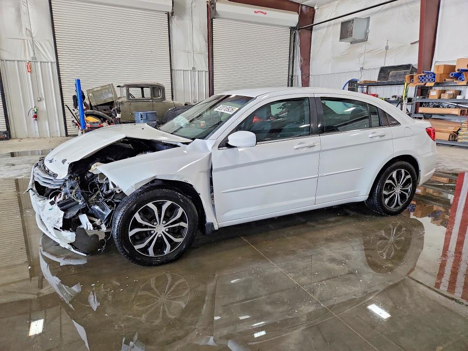 Auction sale of the 2012 Chrysler 200, vin: 1C3CCBABXCN202288, lot number: 52018926
