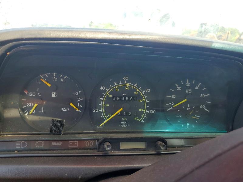 54732826 :رقم المزاد ، WDBDB22A1EA052914 vin ، 1984 Mercedes-benz 190 مزاد بيع