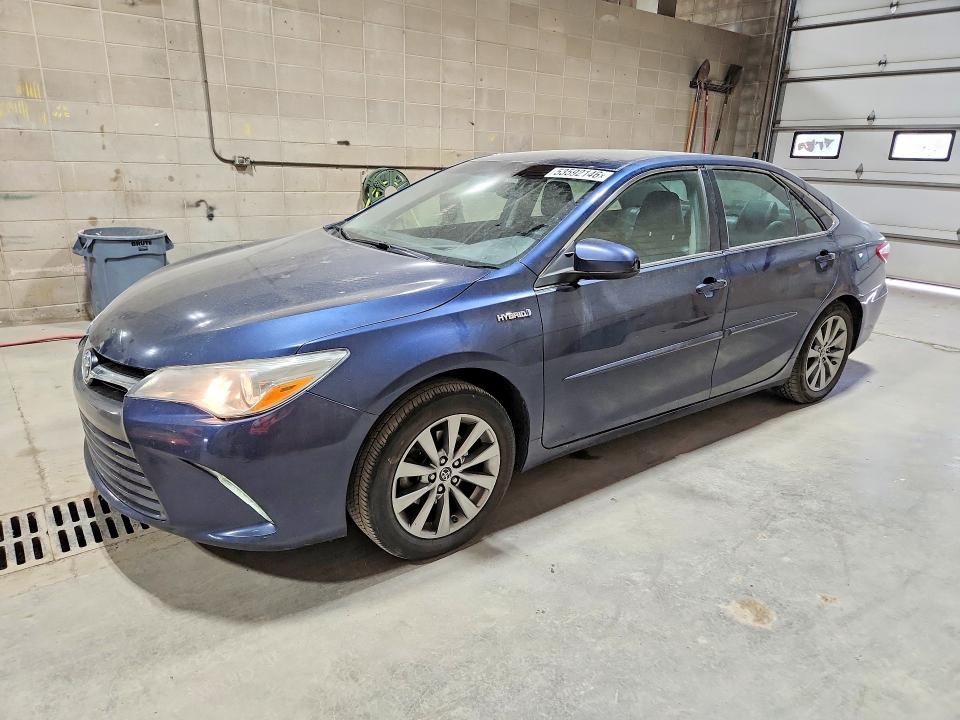 2015 Toyota Camry Hybrid მანქანა იყიდება აუქციონზე, vin: 4T1BD1FK3FU154422, აუქციონის ნომერი: 53592146