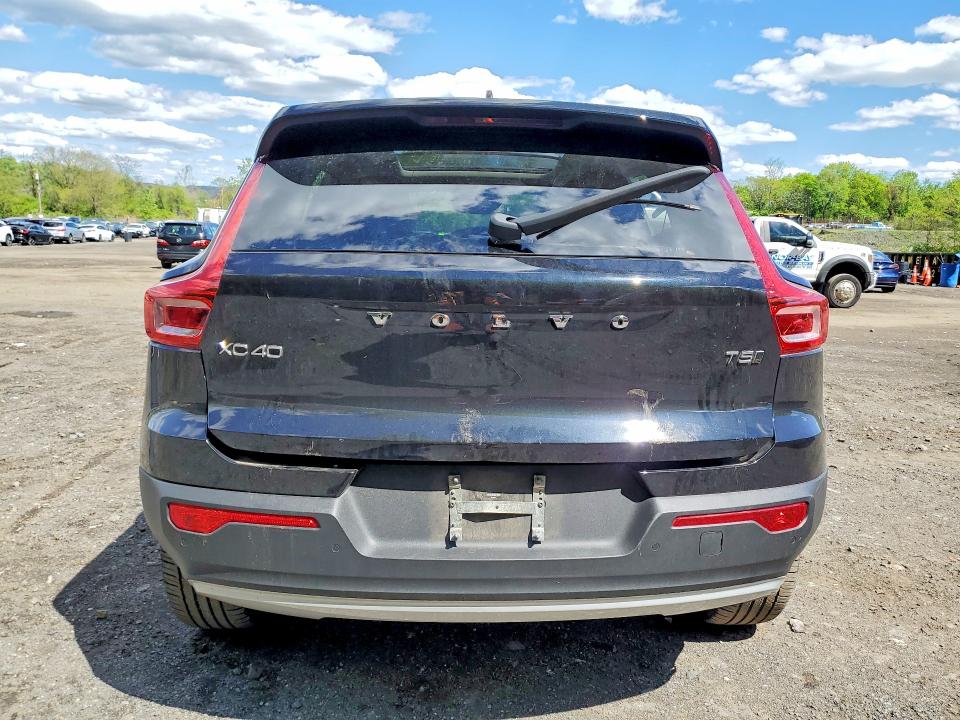 Продаж на аукціоні авто 2022 Volvo Xc40, vin: YV4162UKXN2739251, номер лоту: 51193146