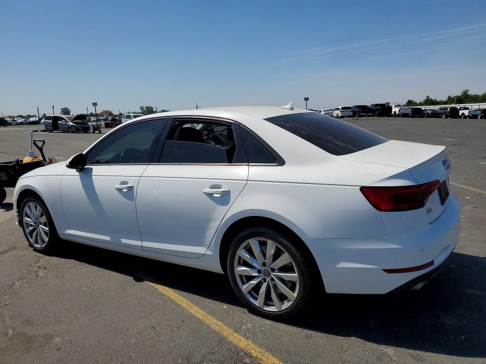 Продажа на аукционе авто 2017 Audi A4, vin: WAUGNAF44HN005990, номер лота: 52588936