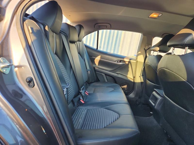 Продаж на аукціоні авто 2021 Toyota Camry, vin: 4T1G11AK6MU410510, номер лоту: 51984476