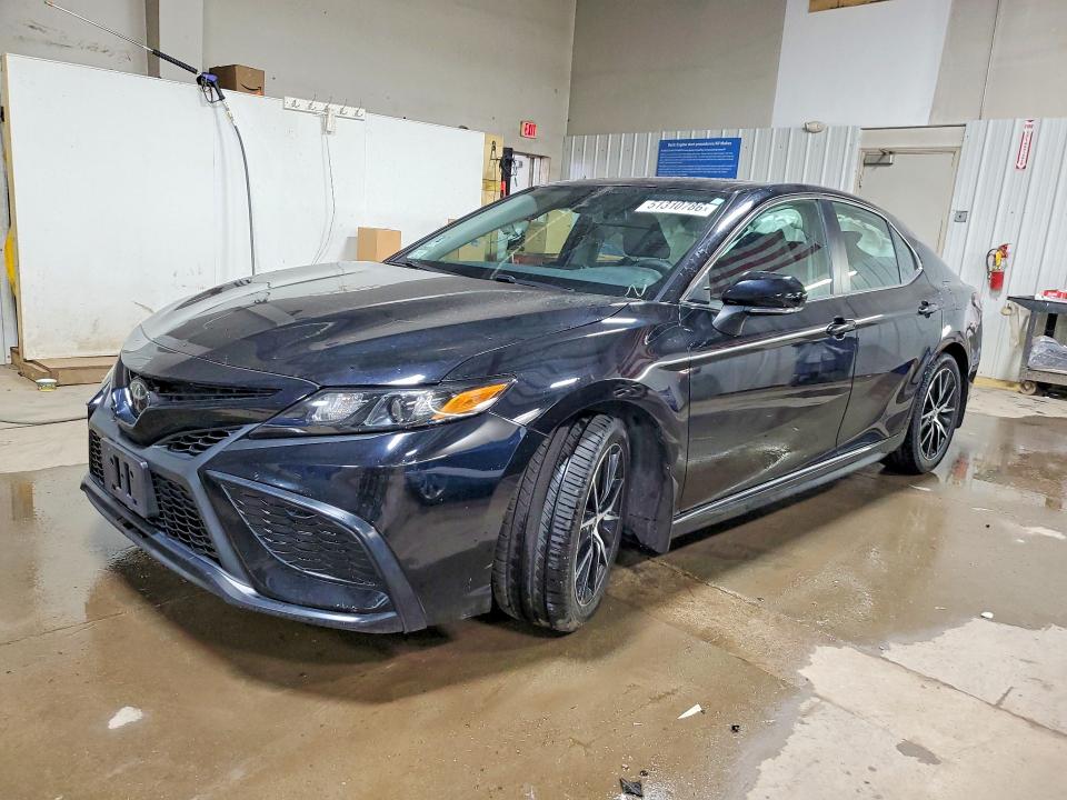51310786 :رقم المزاد ، 4T1T11AK5PU744840 vin ، 2023 Toyota Camry مزاد بيع
