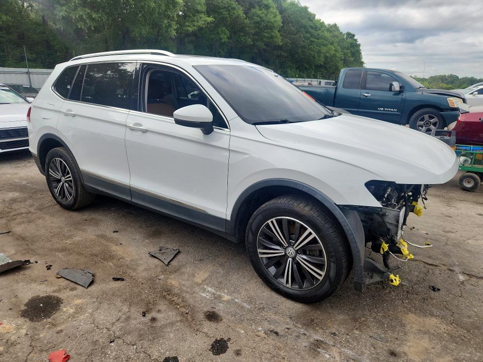 Продаж на аукціоні авто 2018 Volkswagen Tiguan, vin: 3VV3B7AX9JM200077, номер лоту: 52919336