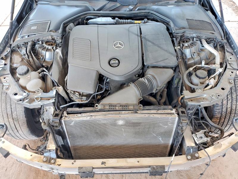 52409386 :رقم المزاد ، W1KAF4GB0NR030643 vin ، 2022 Mercedes-benz C مزاد بيع