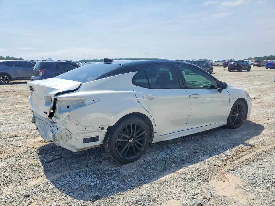 2018 Toyota Camry მანქანა იყიდება აუქციონზე, vin: 4T1B61HKXJU060487, აუქციონის ნომერი: 55046636