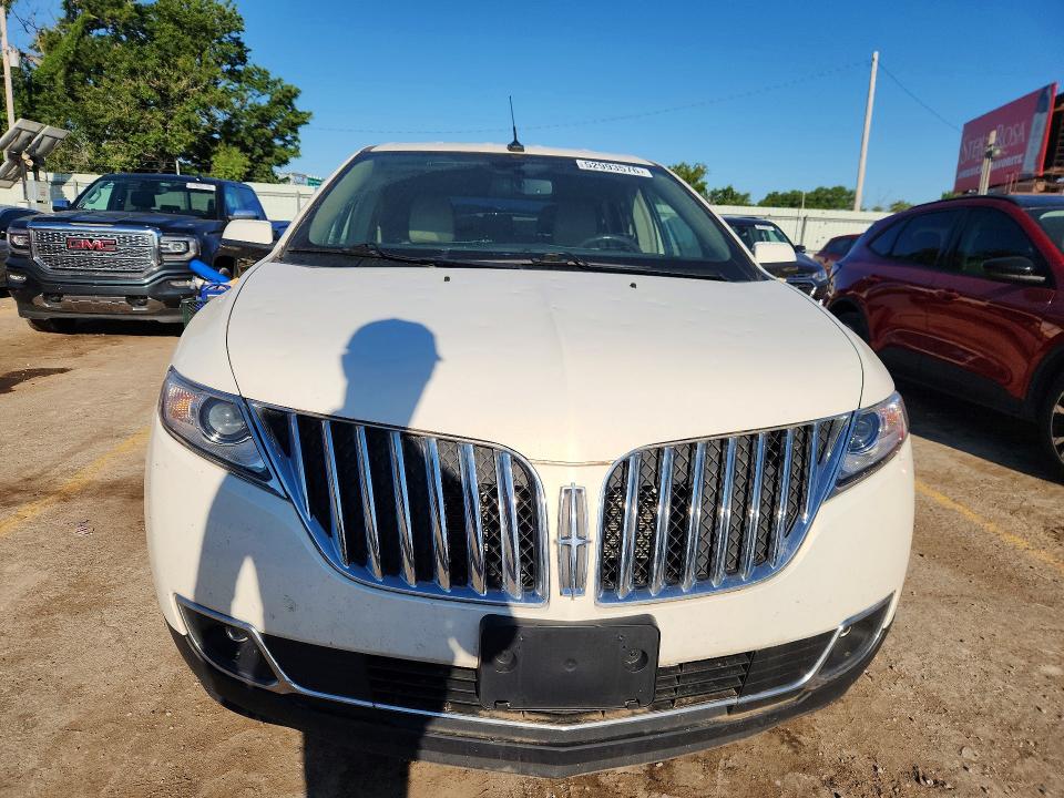 52993576 :رقم المزاد ، 2LMDJ6JK0DBL25043 vin ، 2013 Lincoln Mkx مزاد بيع