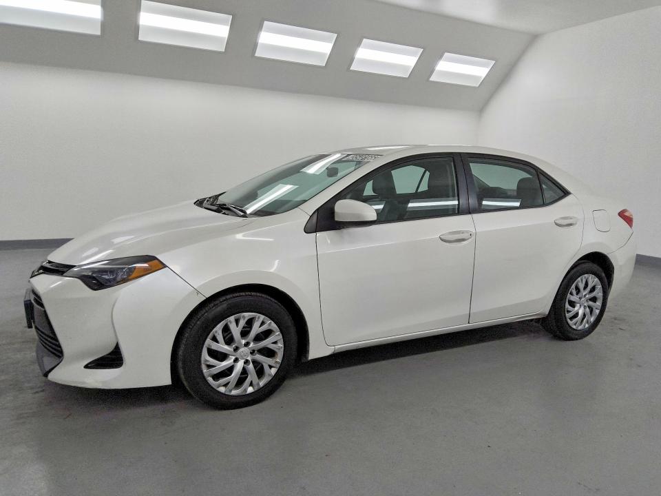 Auction sale of the 2018 Toyota Corolla, vin: 5YFBURHE3JP771349, lot number: 48548166