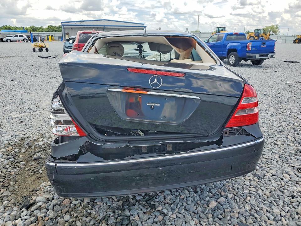 Продажа на аукционе авто 2004 Mercedes-benz E, vin: WDBUF65JX4A422652, номер лота: 54105206