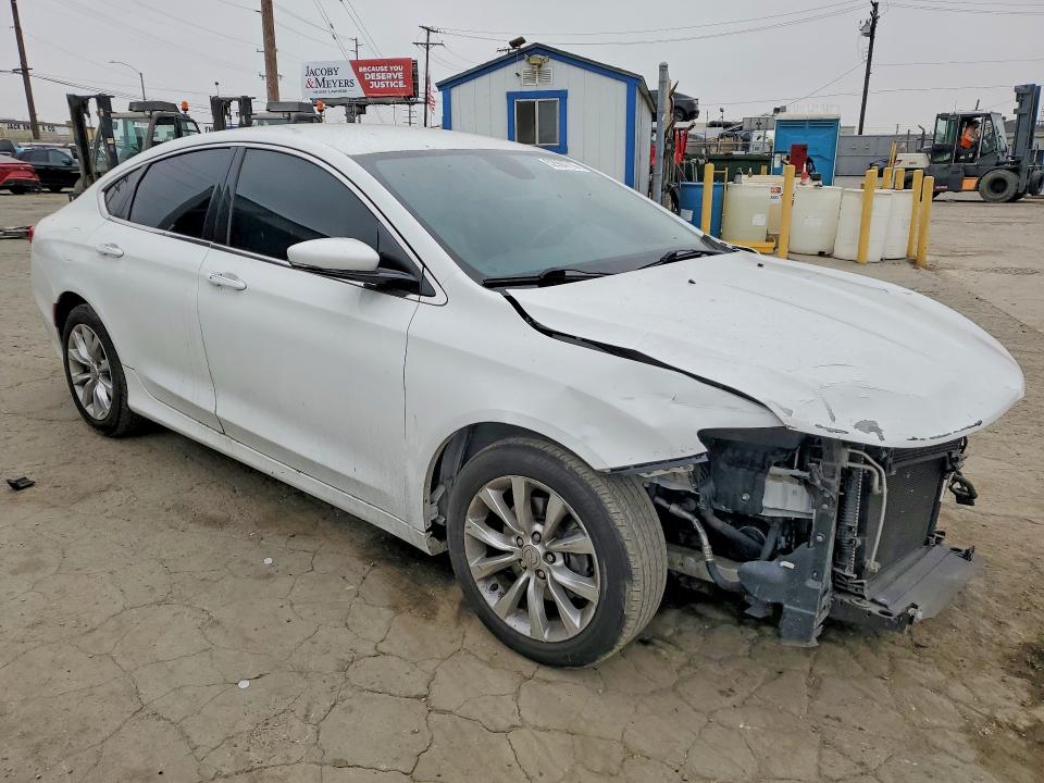 2015 Chrysler 200 მანქანა იყიდება აუქციონზე, vin: 1C3CCCCBXFN553029, აუქციონის ნომერი: 52964716